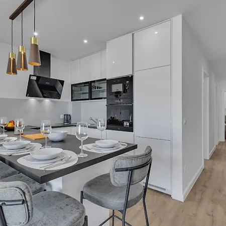 Apartman Knezovic With Sea View Makarska
